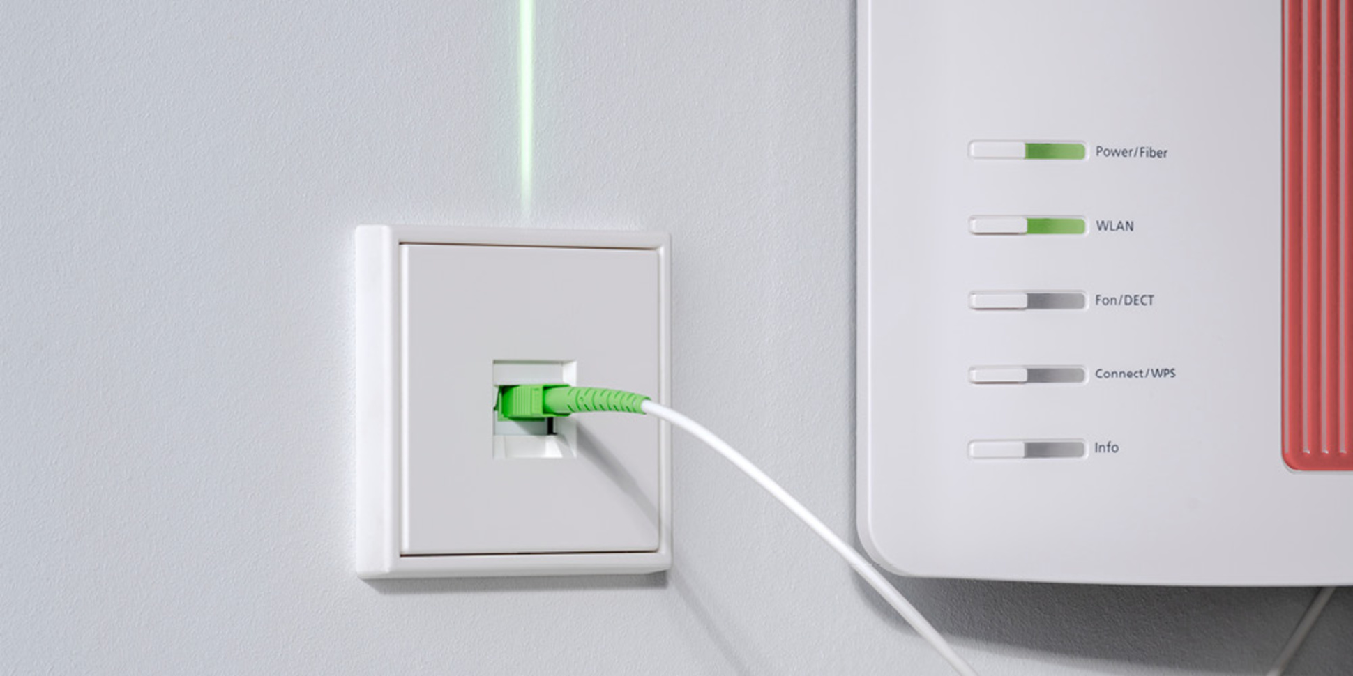 Die neuen Glasfaser-Anschlussdosen bei Stromiker GbR Gross & Dizer in Hasselroth